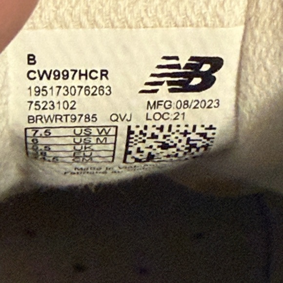 New Balance 997H Taupe Gray Suede Mesh Sneakers Women’s 7.5 - Picture 13 of 16